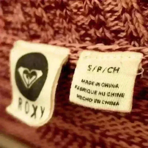 Roxy maroon cardigan sweater with three big buttons. - Picture 2 of 2